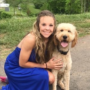 Meet your Posher, Alli